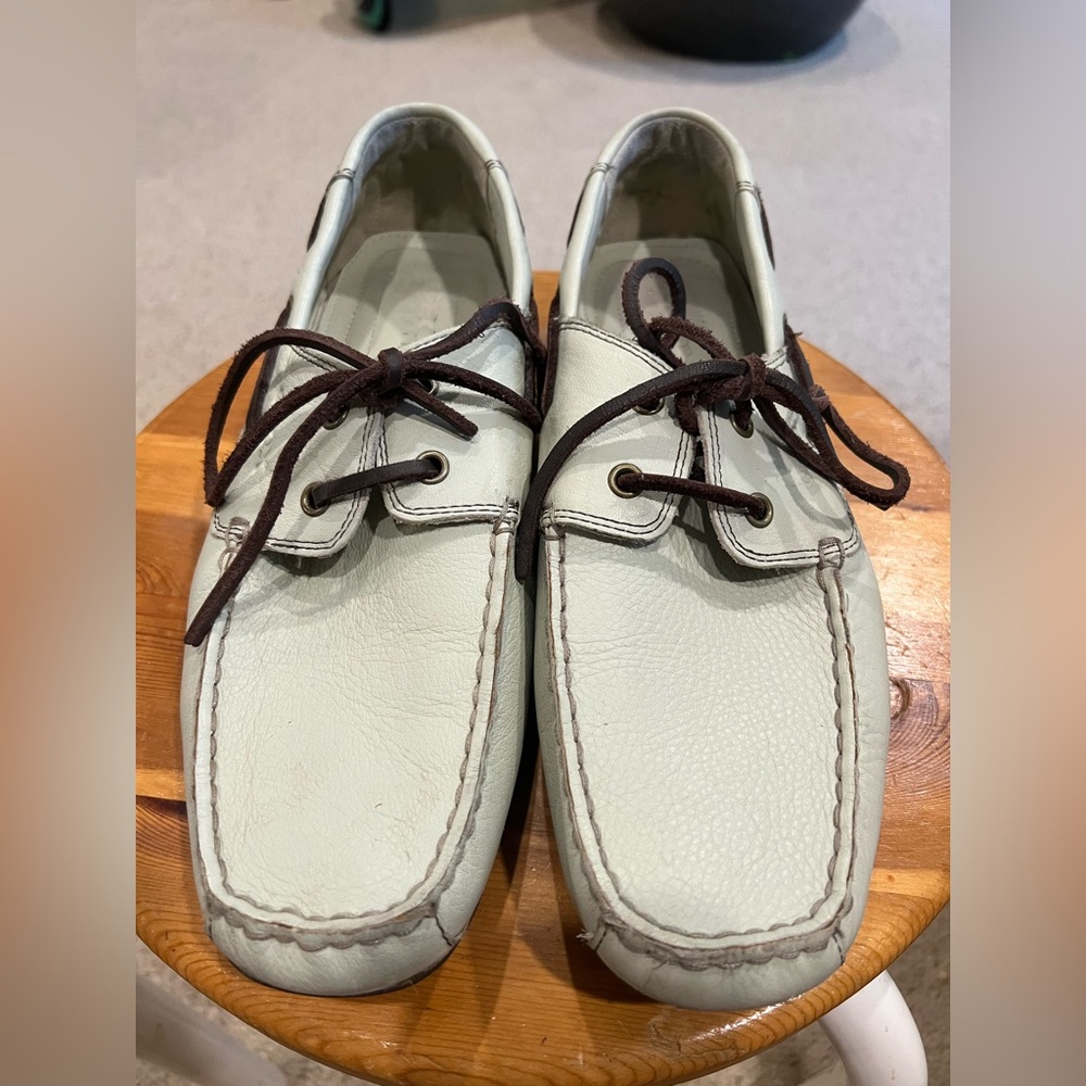 Vintage Geox Cream Leather Loafers